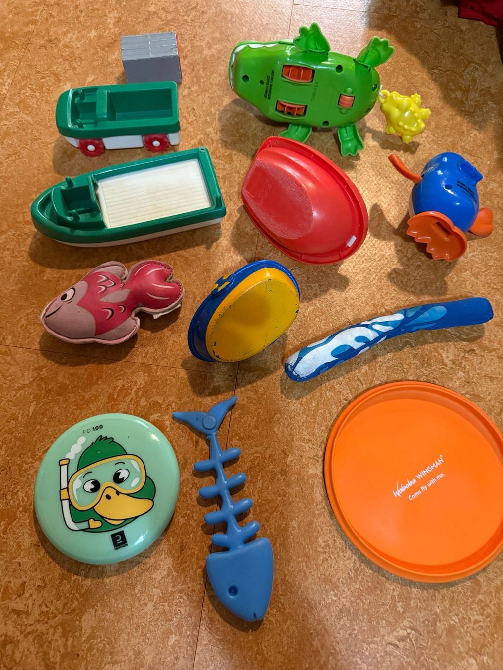 Spielzeuge: Wasserspielzeug – Gebraucht aus Flawil von Stella_3 3