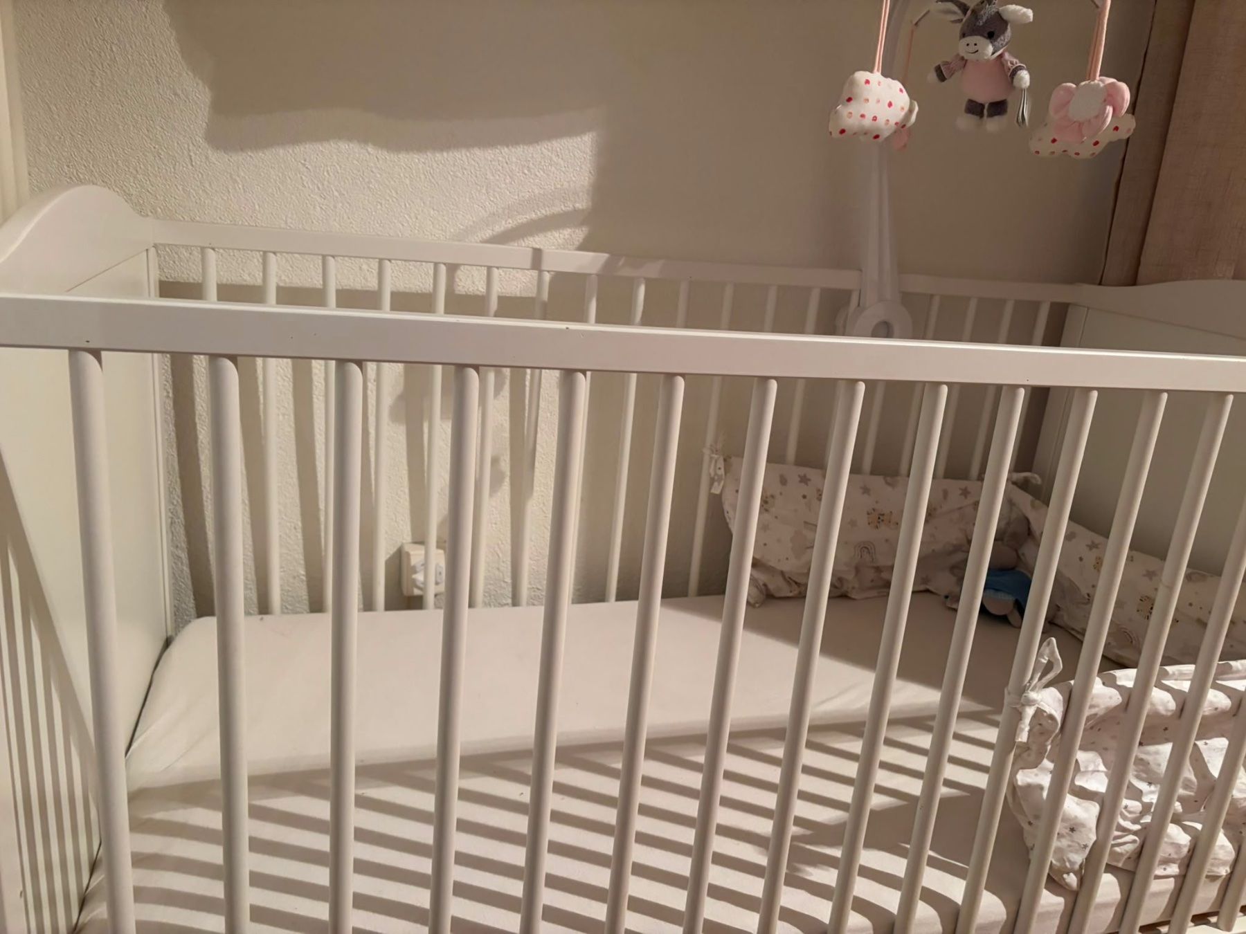 Ikea Betten: Lit bébé avec matelas – Gebraucht aus Lausanne von JanVend 2