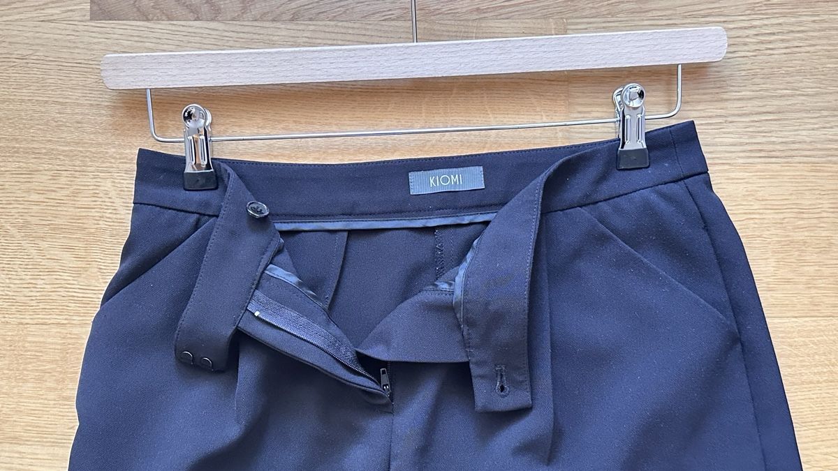 Pantaloni: Kiomi Shorts schwarz – Usato da Bern venduto da WiederWert 2