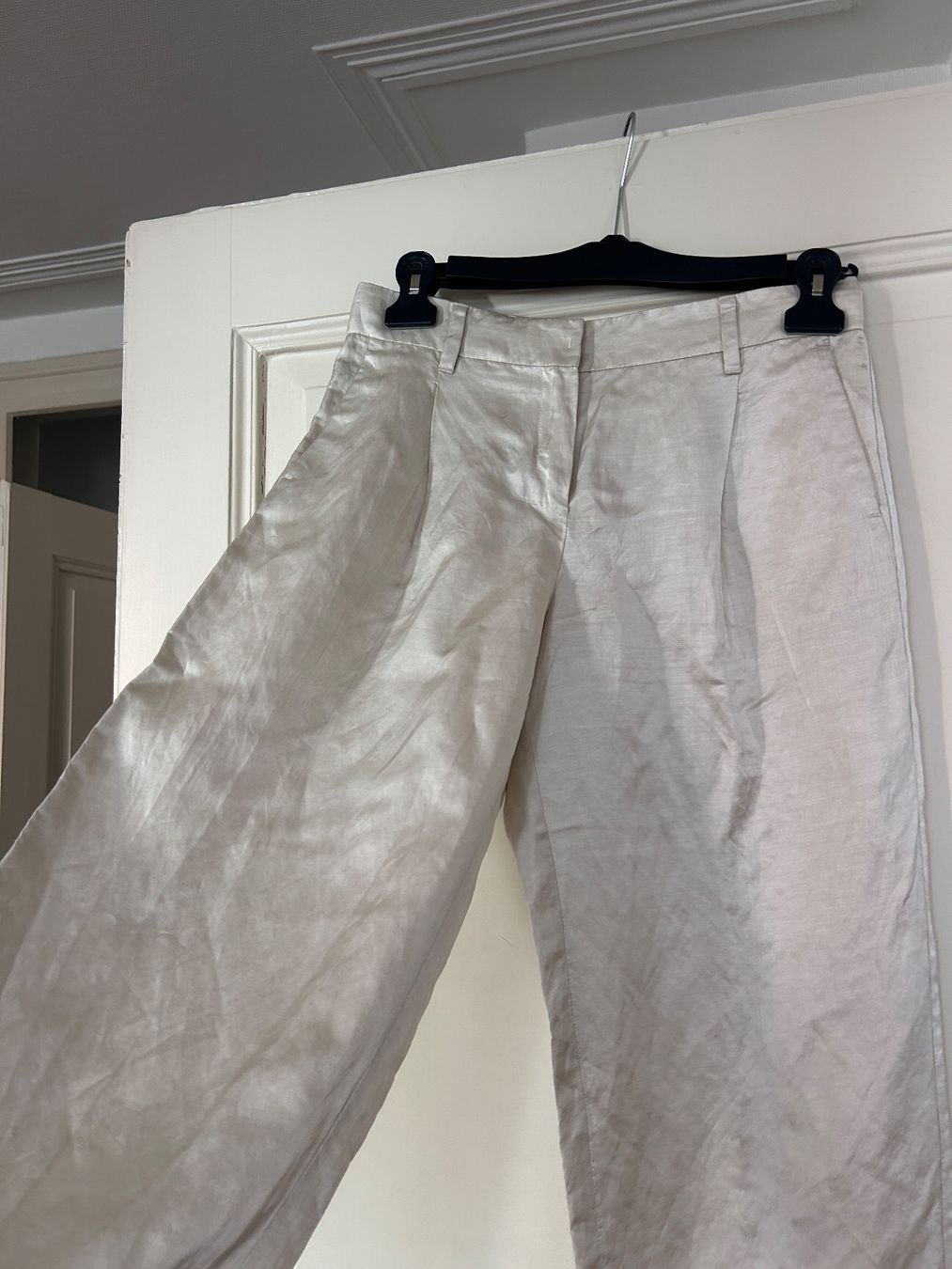 Pantalons: max mara shiny linen pants – D'occasion à basel par wastedworld 1