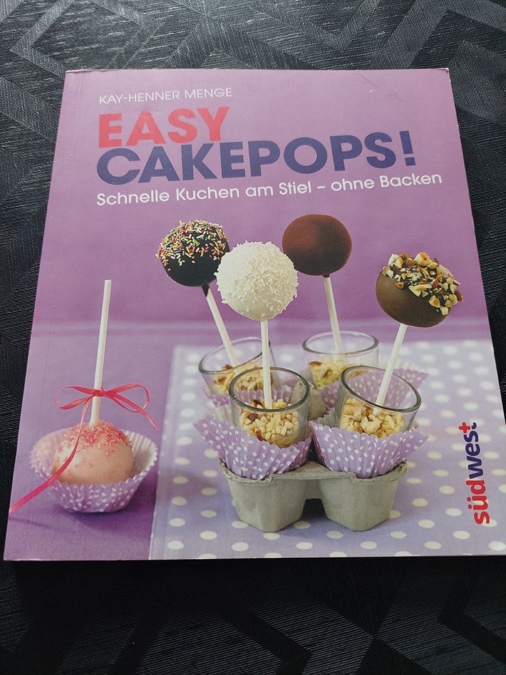 Libri: Easy Cakepops – Usato da Zetzwil venduto da lanst08