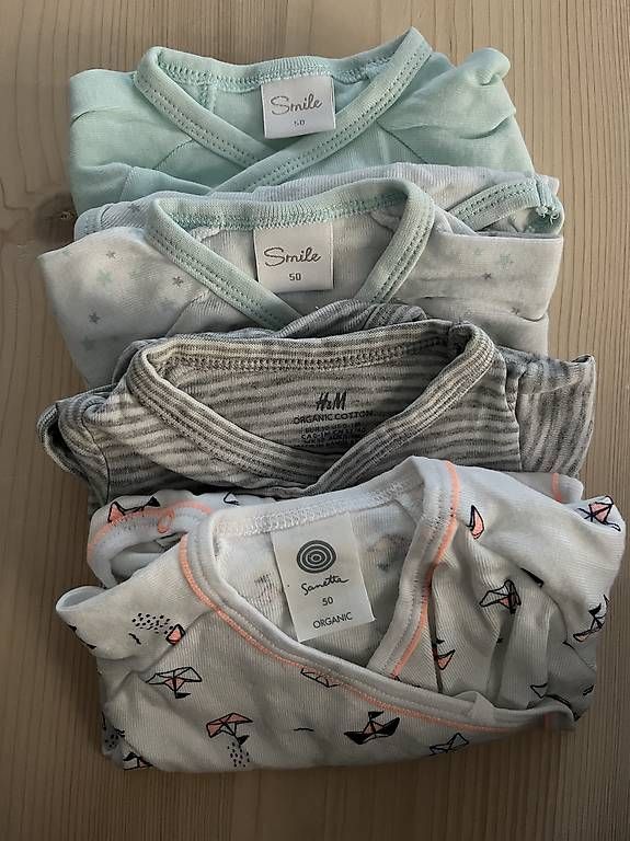 Biancheria intima: Baby Body Langarm Gr. 50 – Usato da Bülach venduto da fts_xmm9