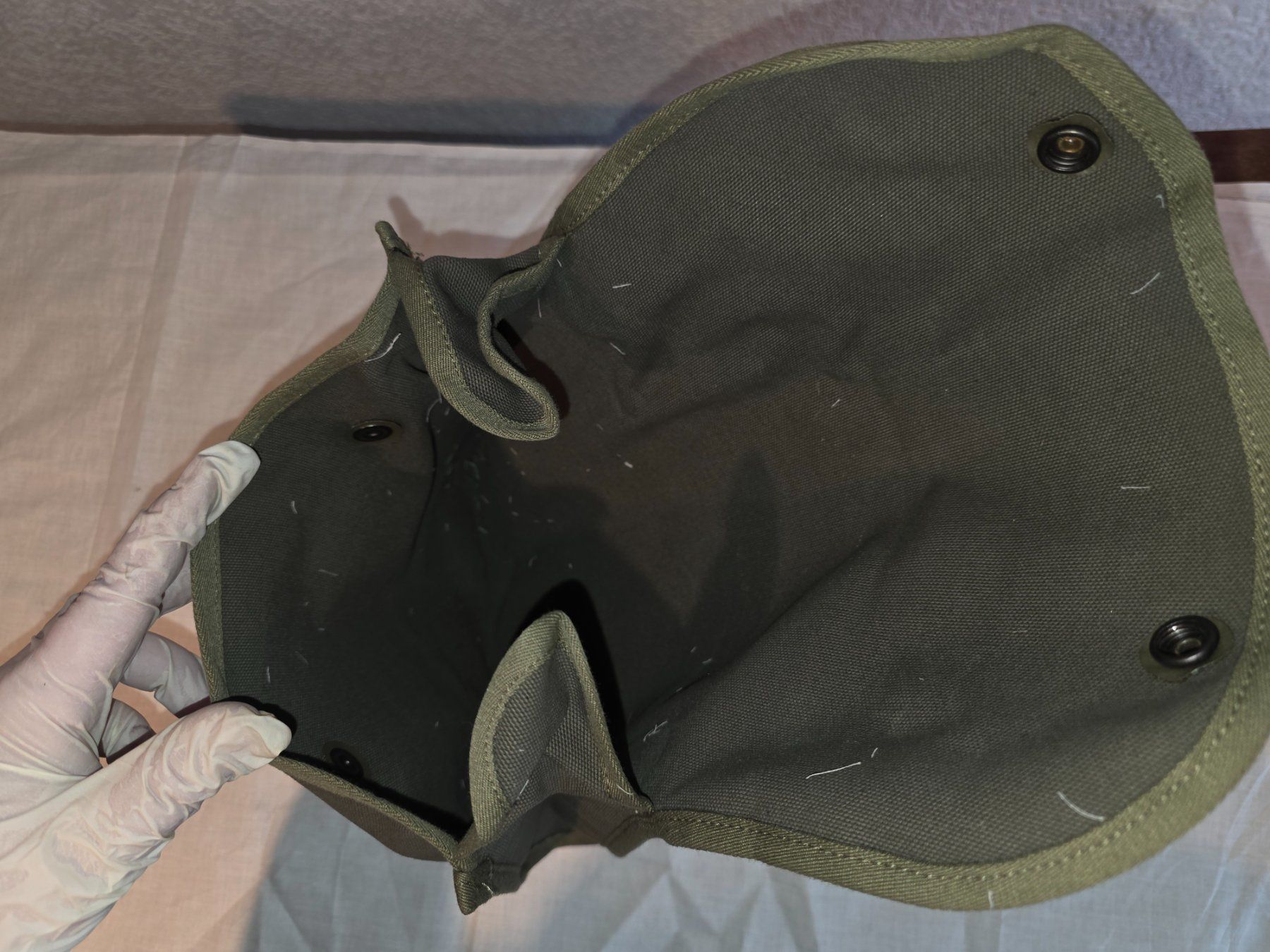 Schweizer Armee Borse: Schweizer Armee    ZUB    Tasche   oliv leer – Usato da Obermumpf venduto da oiskypoisky 1