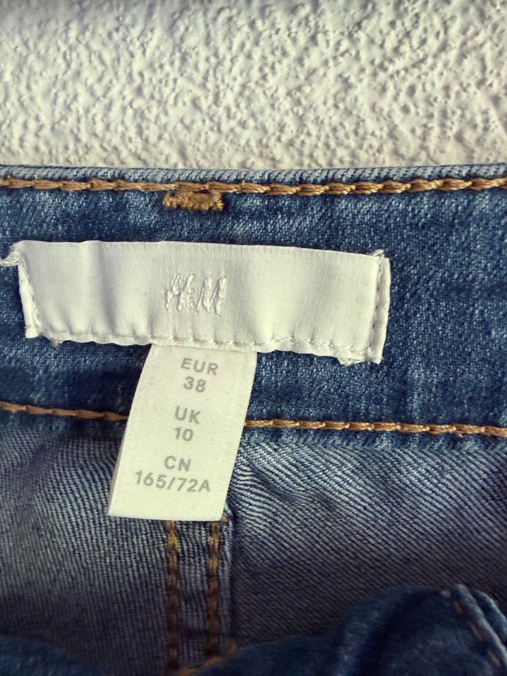 H&M Jeans: Jeans Shorts Gr. M – D'occasion à Brügg BE par crowhill2555 2