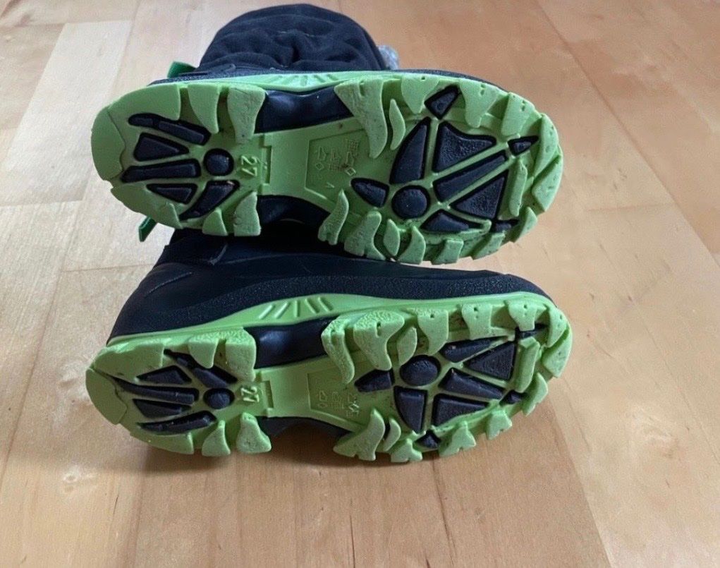 Scarpe per ragazzi: Schneestiefel, Winterstiefel Gr 27 – Usato da Hüntwangen venduto da fra_7nd2 3
