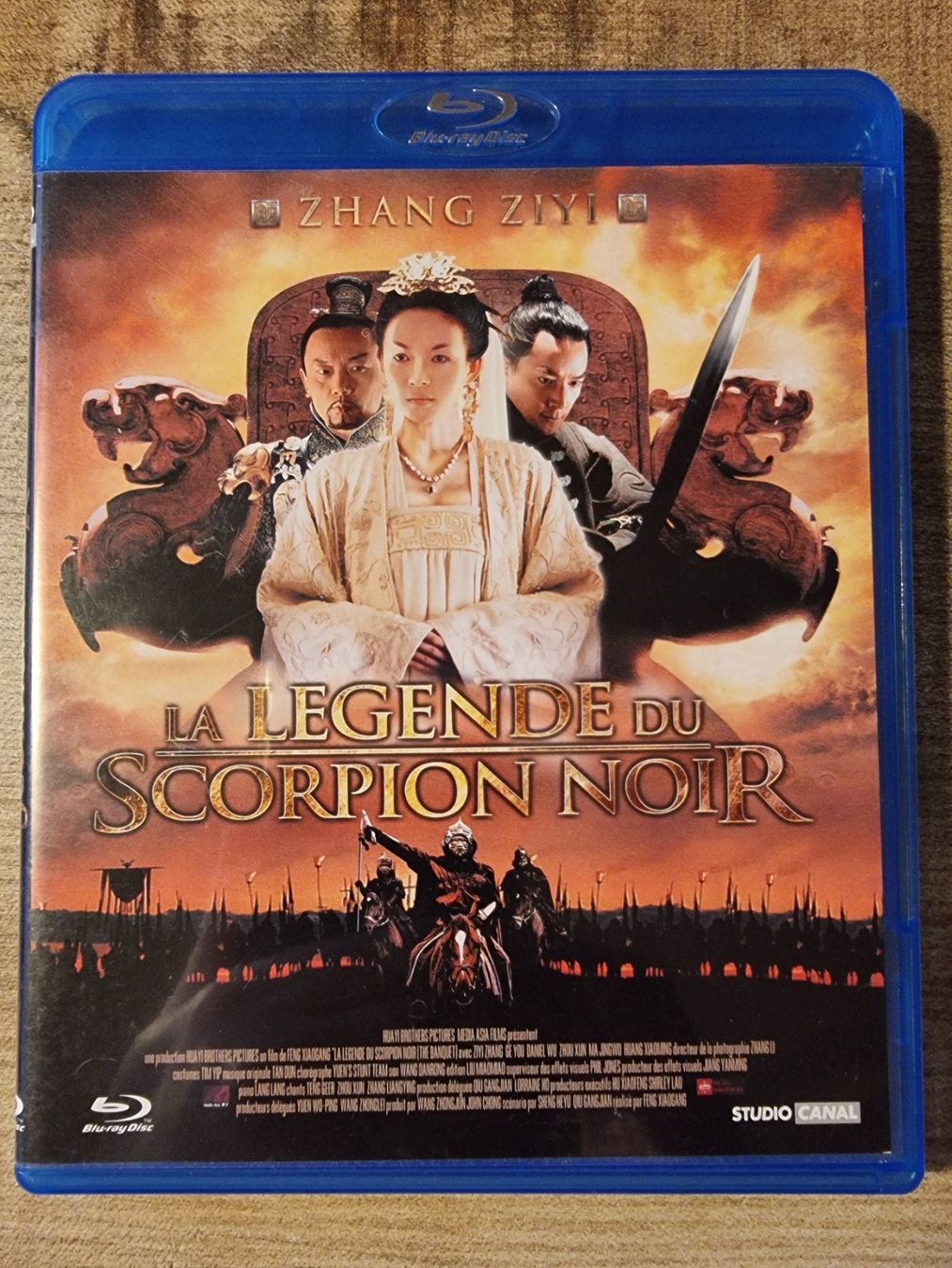 Tutti i DVDs: La Légende du scorpion noir – Nuovo (secondo la descrizione) da Chavannes-près-Renens venduto da XWR4
