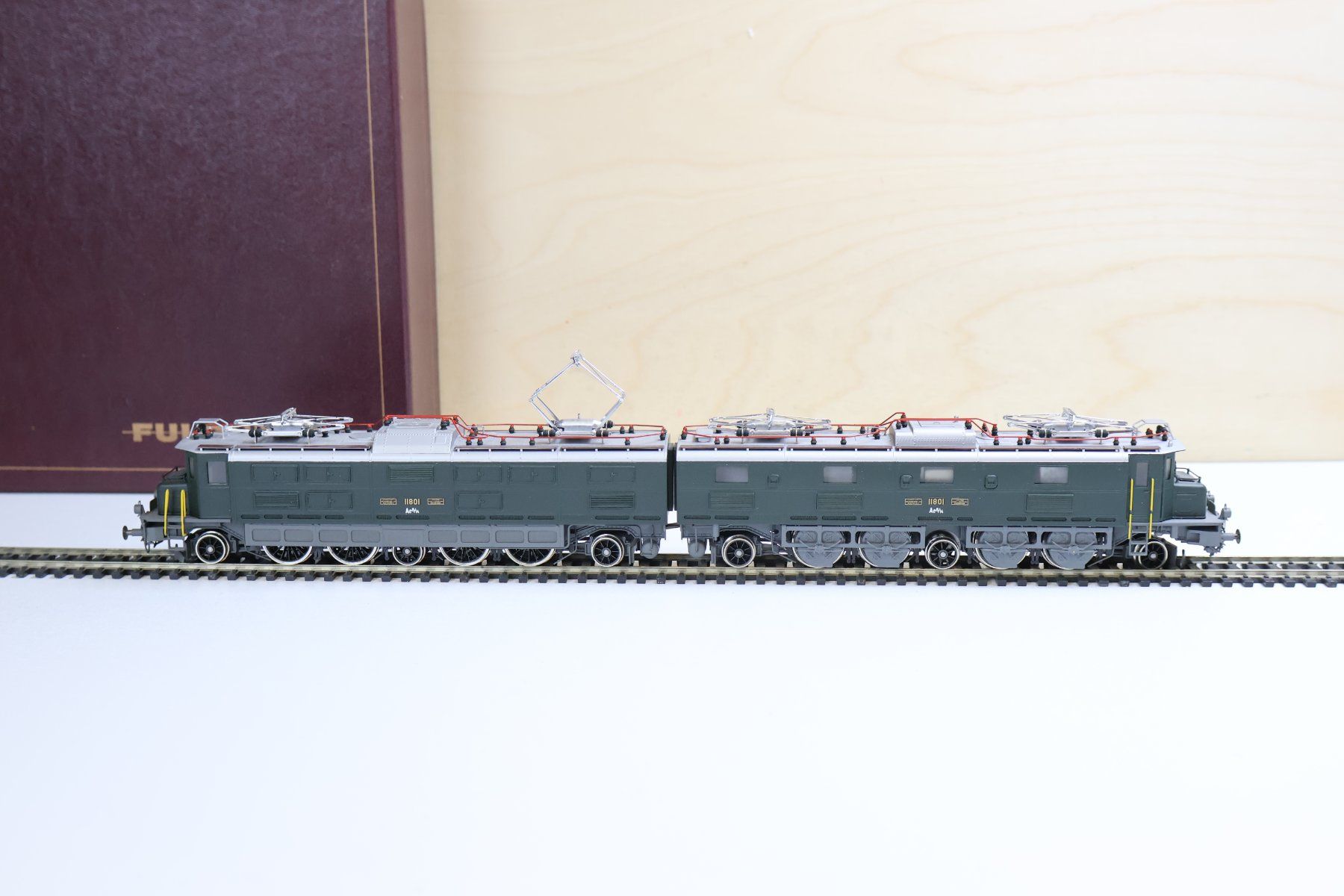 Fulgurex Modellini di ferrovie: Fulgurex SBB Ae 8/14 Gotthard E-Lok H0 DC - Messing – Usato da Winterthur venduto da Monstera 5