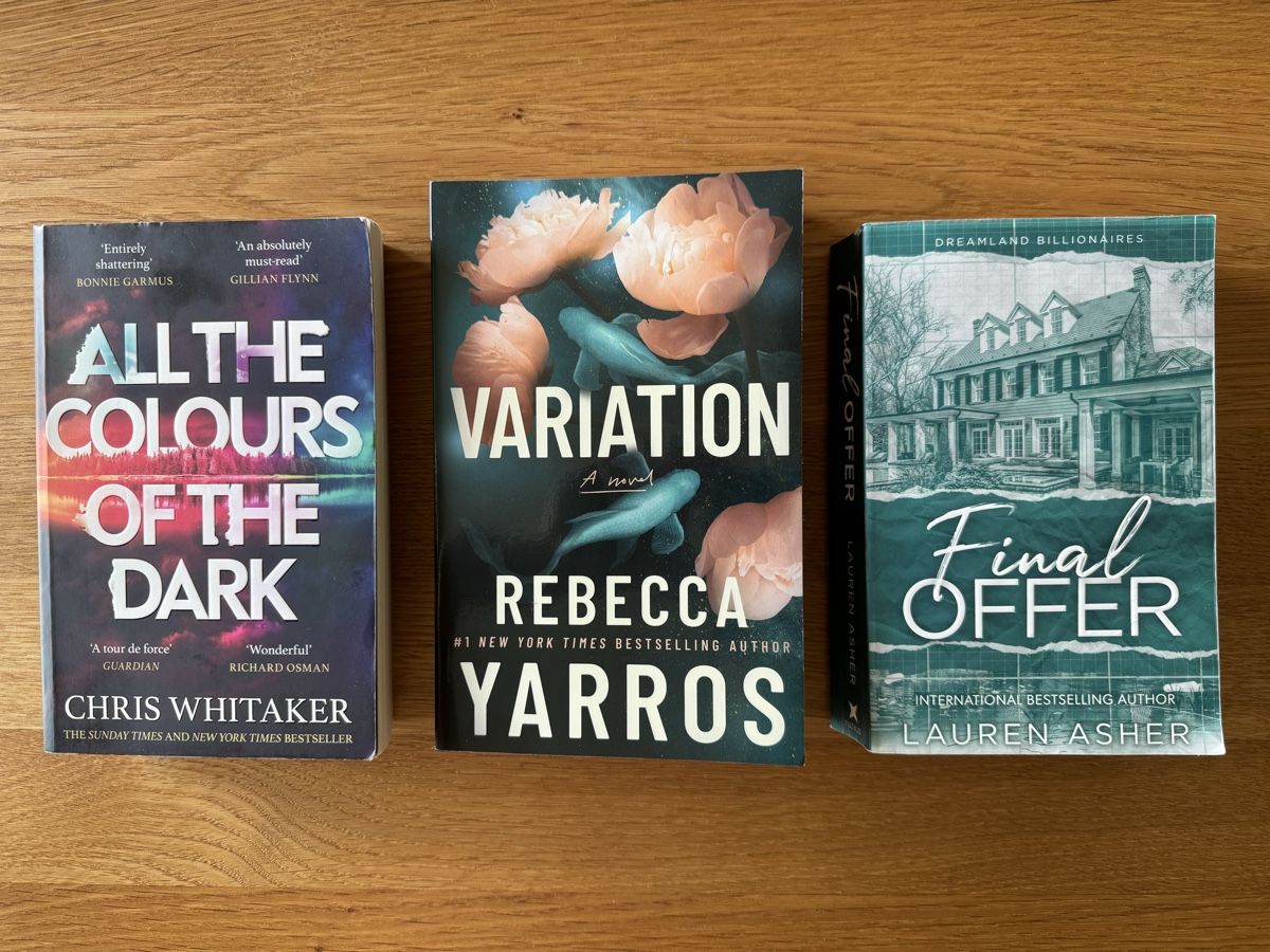 Bücher: 3 Bücher Set | Whitaker, Yarros, Asher – Gebraucht aus Niederurnen von St0bsel