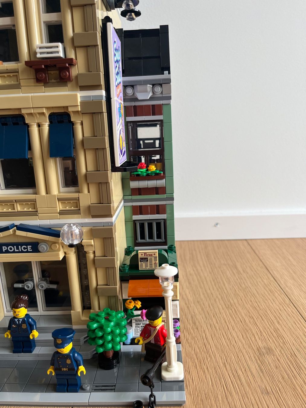 Lego Kit di costruzioni: Lego 10278 Polizeistation – Usato da Cham venduto da paolom_90 7