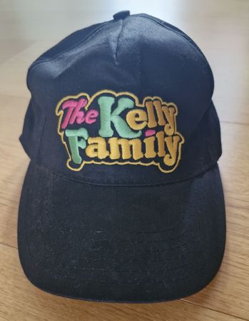 Cap The Kelly Family schwarz bestickt