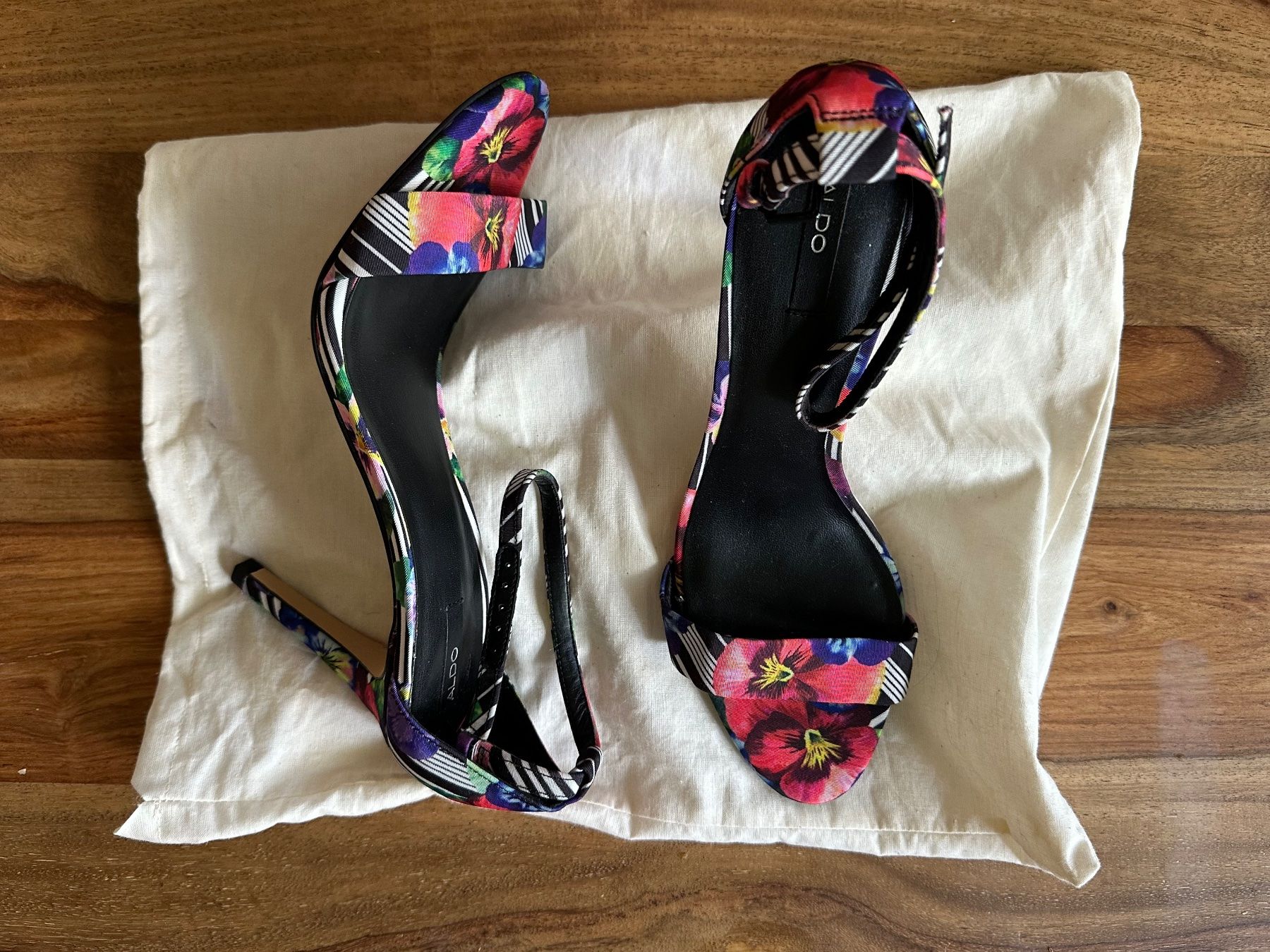 Scarpe da donna: ALDO ankle-strap high heels, size EU 38 – Nuovo (secondo la descrizione) da Basel venduto da kik_ki_05 1