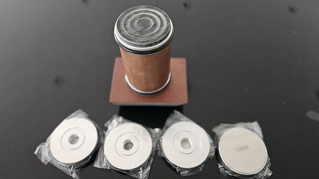 Coltelli: Messerschärfer, Schleifstein-Set Roller Messer – Nuovo e nell'imballaggio originale da Niederhasli venduto da Mina40