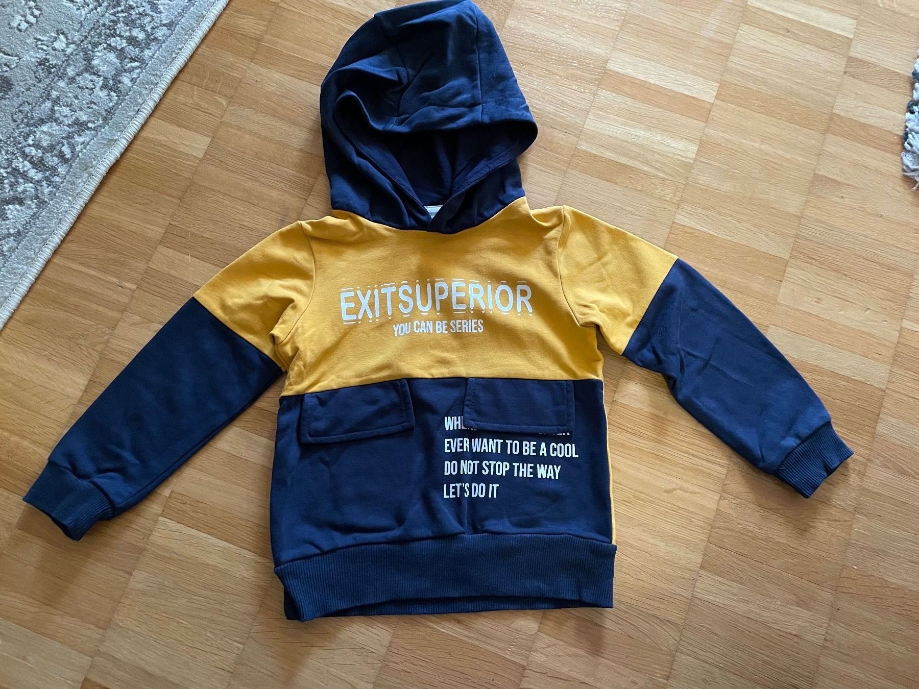 Maglioni & Felpe: Wunderschöner Babypulli Gr. 98 – Usato da Jona venduto da Good_luck1_