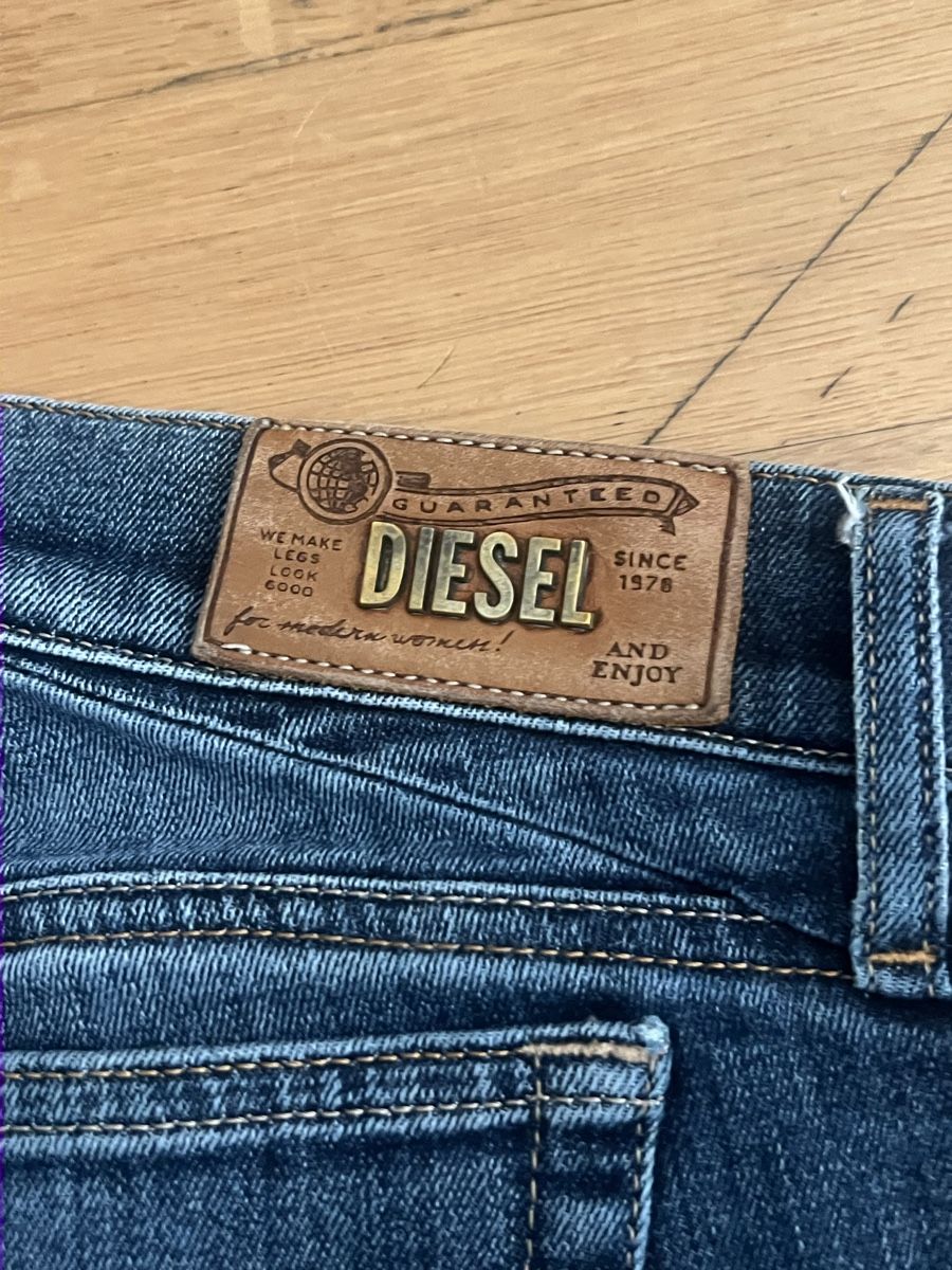 Diesel Jeans: Diesel Jeans, Grösse W28/L34, – Gebraucht aus Wettingen von Jaaani 2
