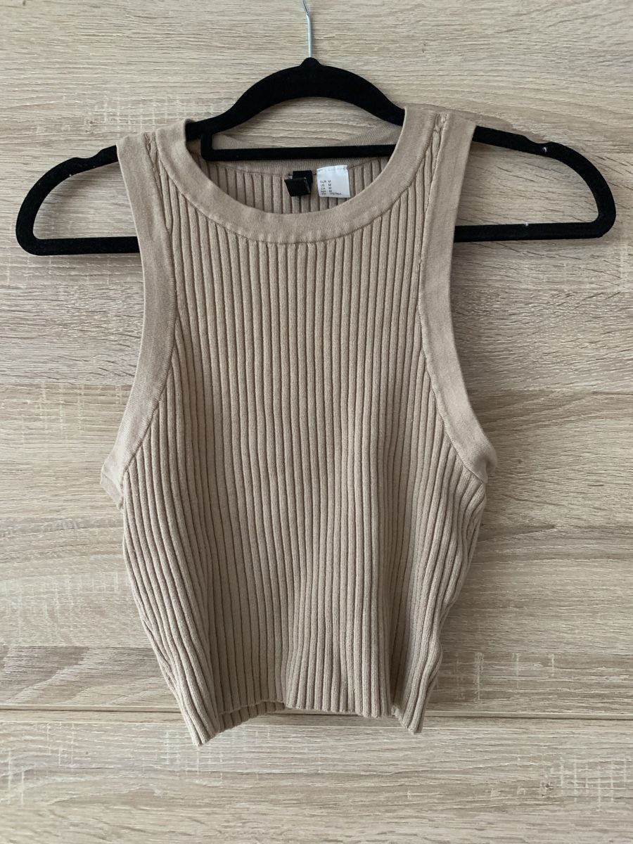 H&M Top: Top débardeur beige – Nuovo (secondo la descrizione) da Montreux venduto da iizaa811