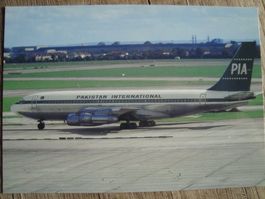 Pakistan International PIA Boeing 720-051B/040B AP-ATQ