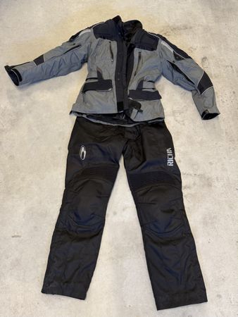 Motorradbekleidung Richa Jacke Hose verbindbar Goretex M