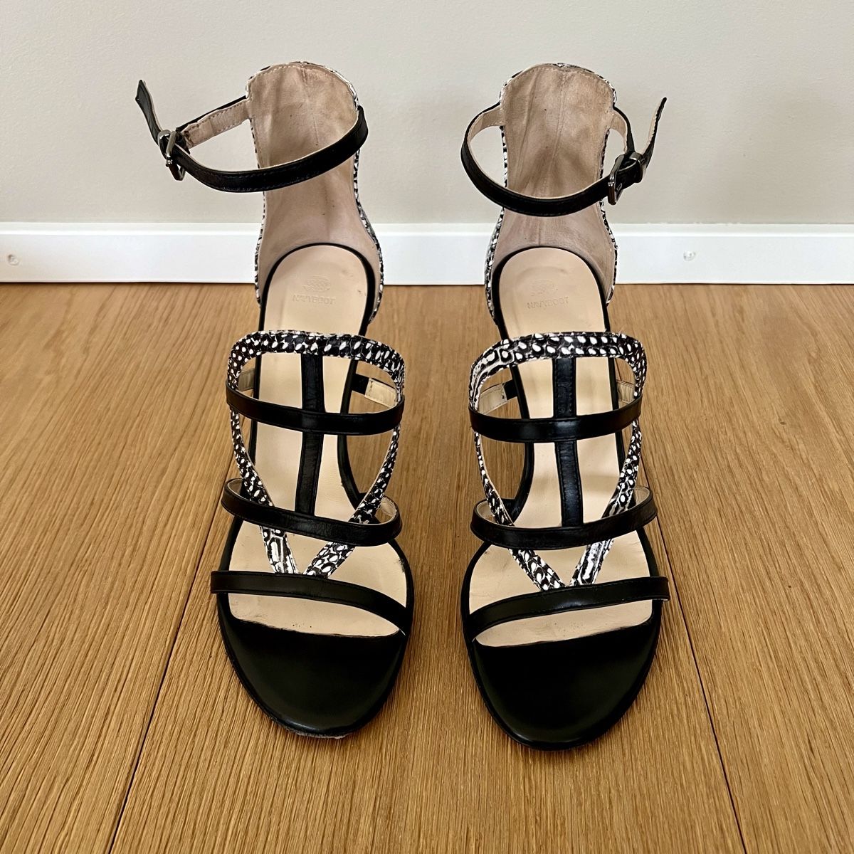 Navyboot Damenschuhe: Sandale mit Absatz von NAVYBOOT – Gebraucht aus Baden von anja.vanessa 2