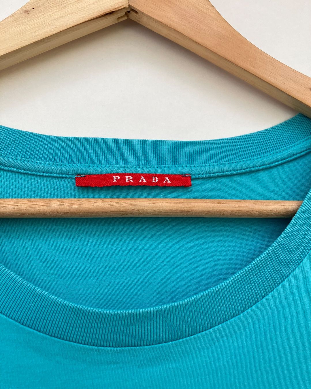 Prada Tops: Prada Top Gr.M – Gebraucht aus Unterägeri von Jutka_04 1