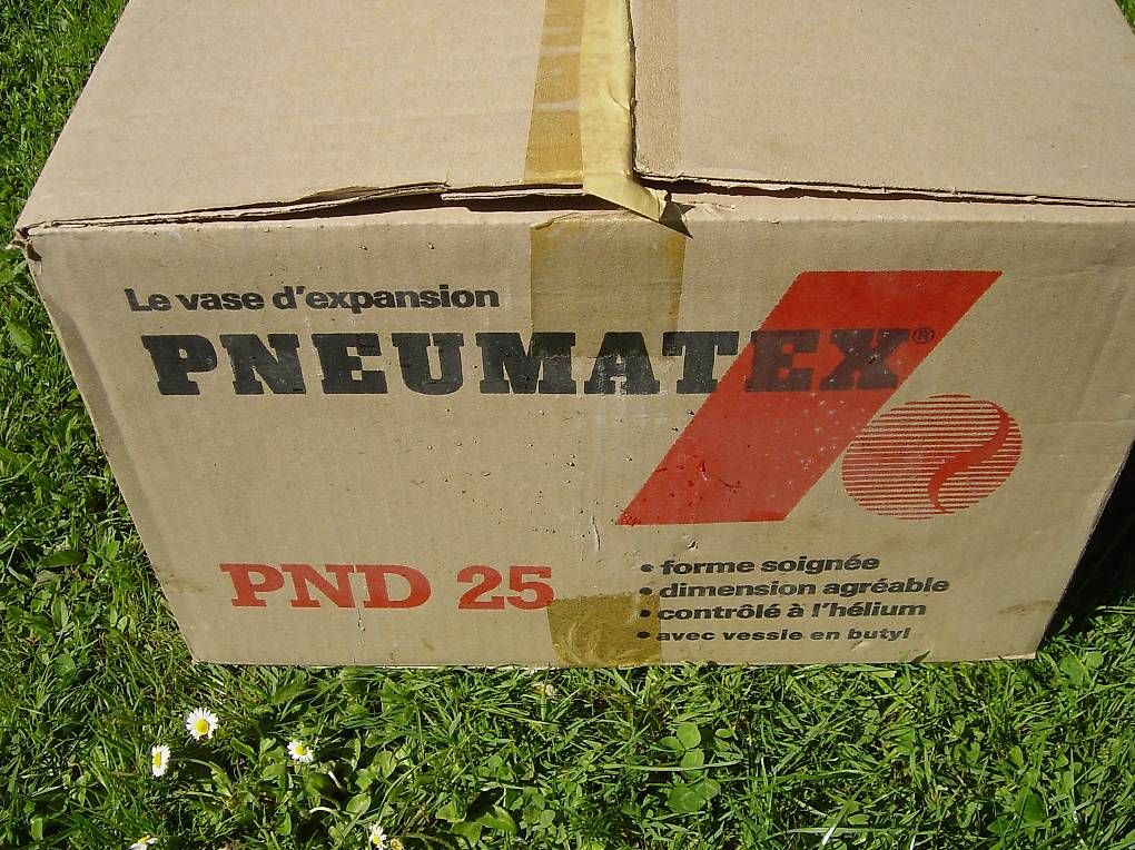 Radiatori: Pneumatex Expansionsgefäss – Nuovo e nell'imballaggio originale da Zürich venduto da capo-capo 3