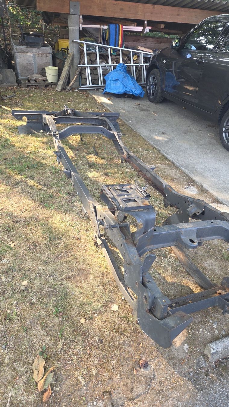 Jeep Tutti pezzi di ricambio auto: Telaio Rhamen Jeep Willis – Usato da Coldrerio venduto da RaulF22 1