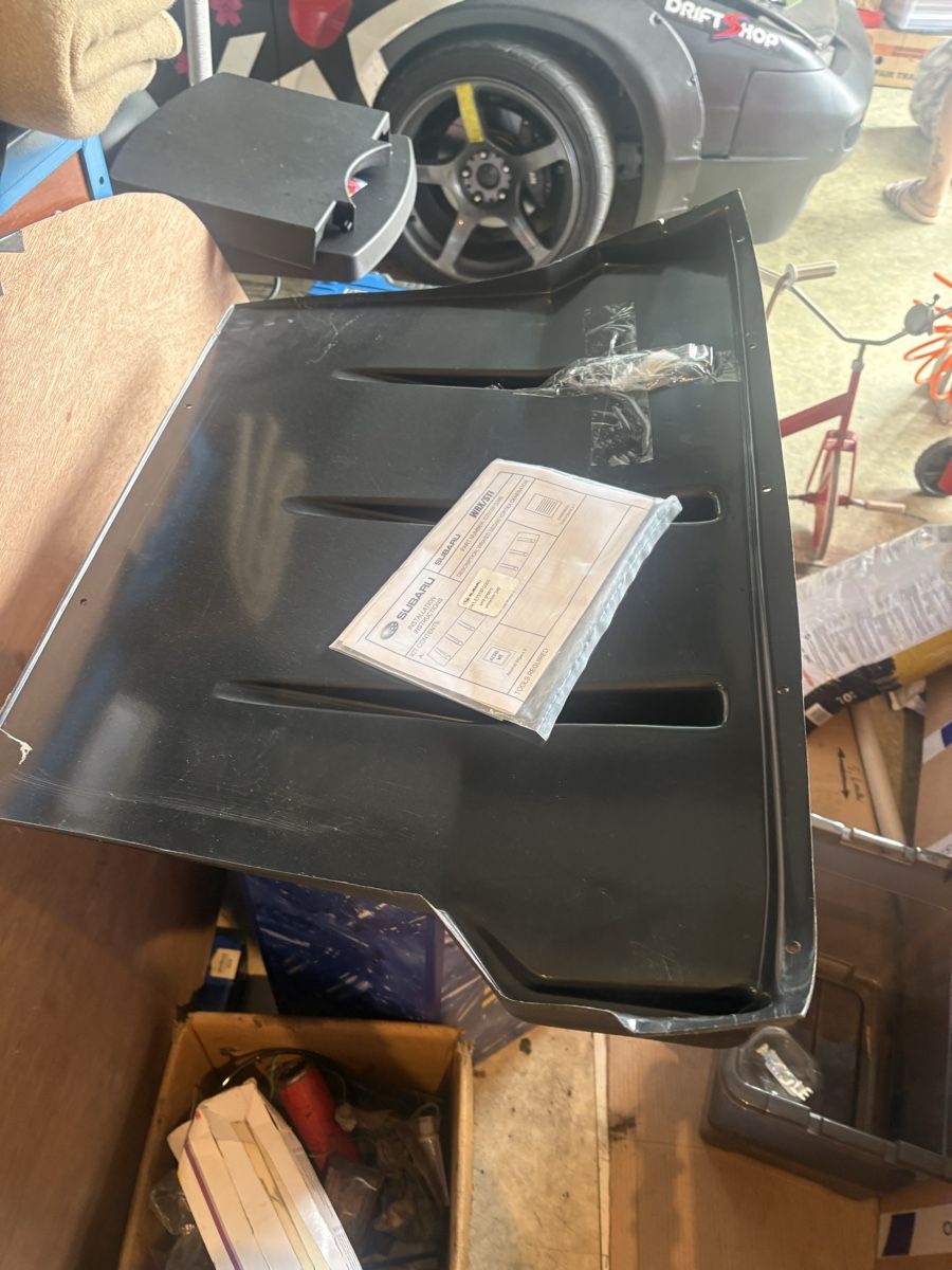 Subaru Tutti pezzi di ricambio auto: Subaru WRX STI E751SFG300  – Usato da Liebistorf venduto da Coyotes 1