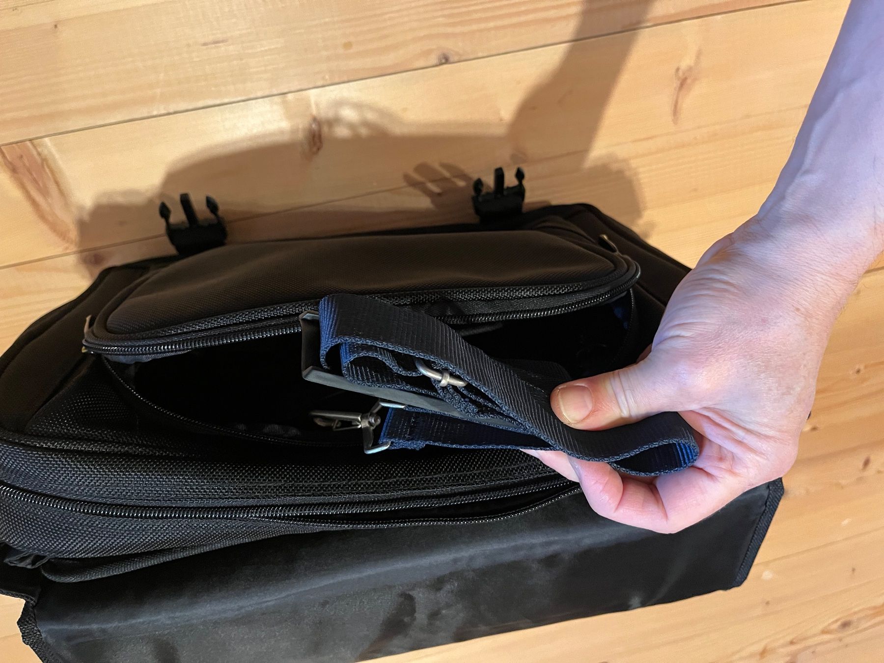 Borse: Laptoptasche – Usato da Adliswil venduto da Sphinx 4