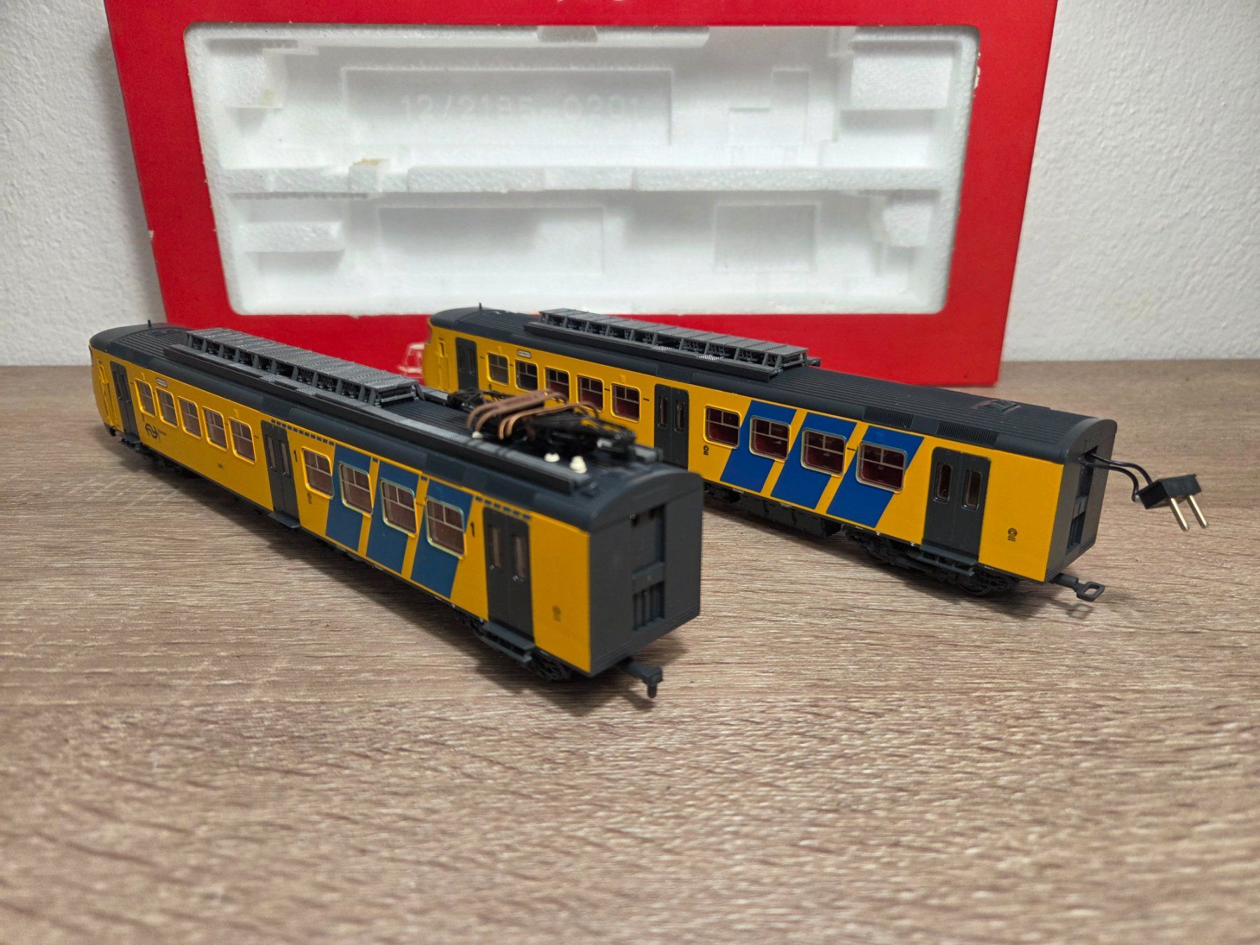 Fleischmann Trains électriques: Fleischmann 4470 Triebwagen NS H0 – D'occasion à St-Aubin-Sauges par Lo_Go 1