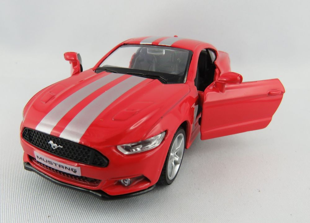 modellauto-ford-mustang-gt-neu-gr-sse-1-38-kaufen-auf-ricardo