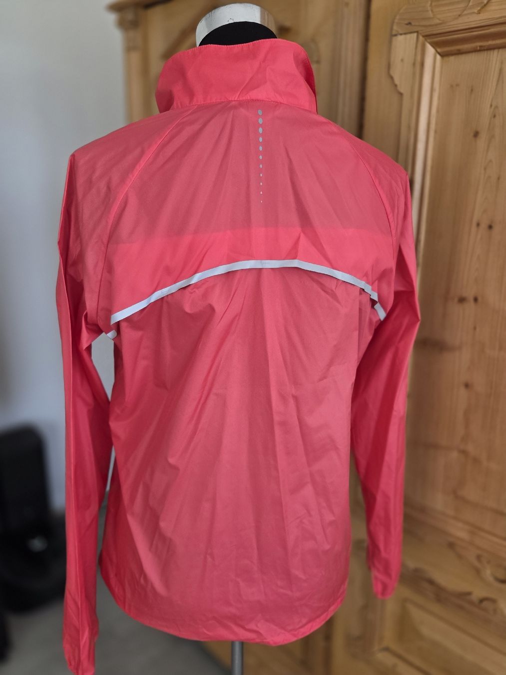 Odlo Giacche: schöne Jacke, Odlo, ultralight – Nuovo (secondo la descrizione) da Wiesendangen venduto da Sinhuk 3