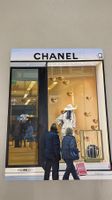 Original-Gemälde Boutique Chanel und Cartier