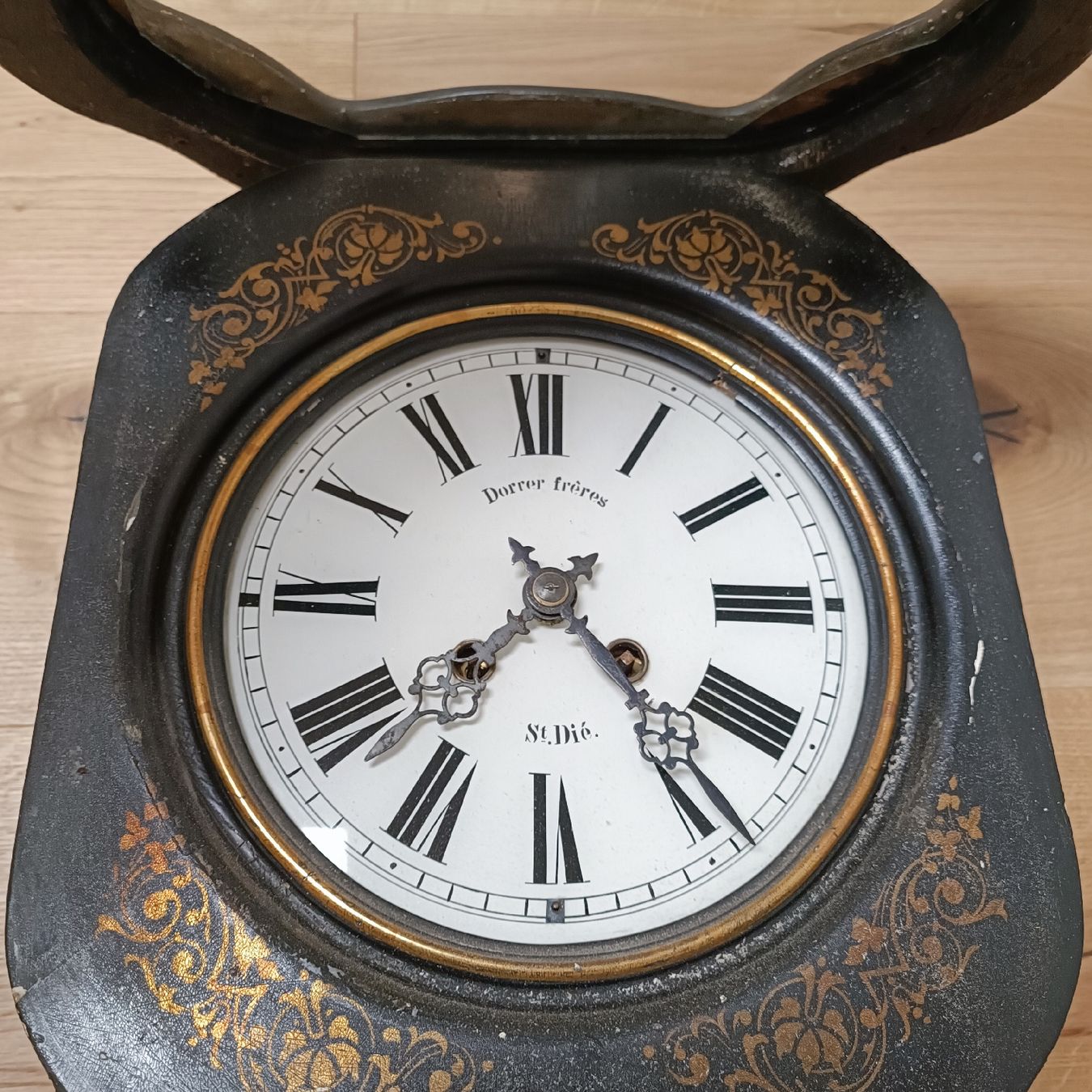 Orologi da terra & Orologi da parete: Schönes kleines Ochsenauge – Usato da Würenlingen venduto da A.ST.W. 1