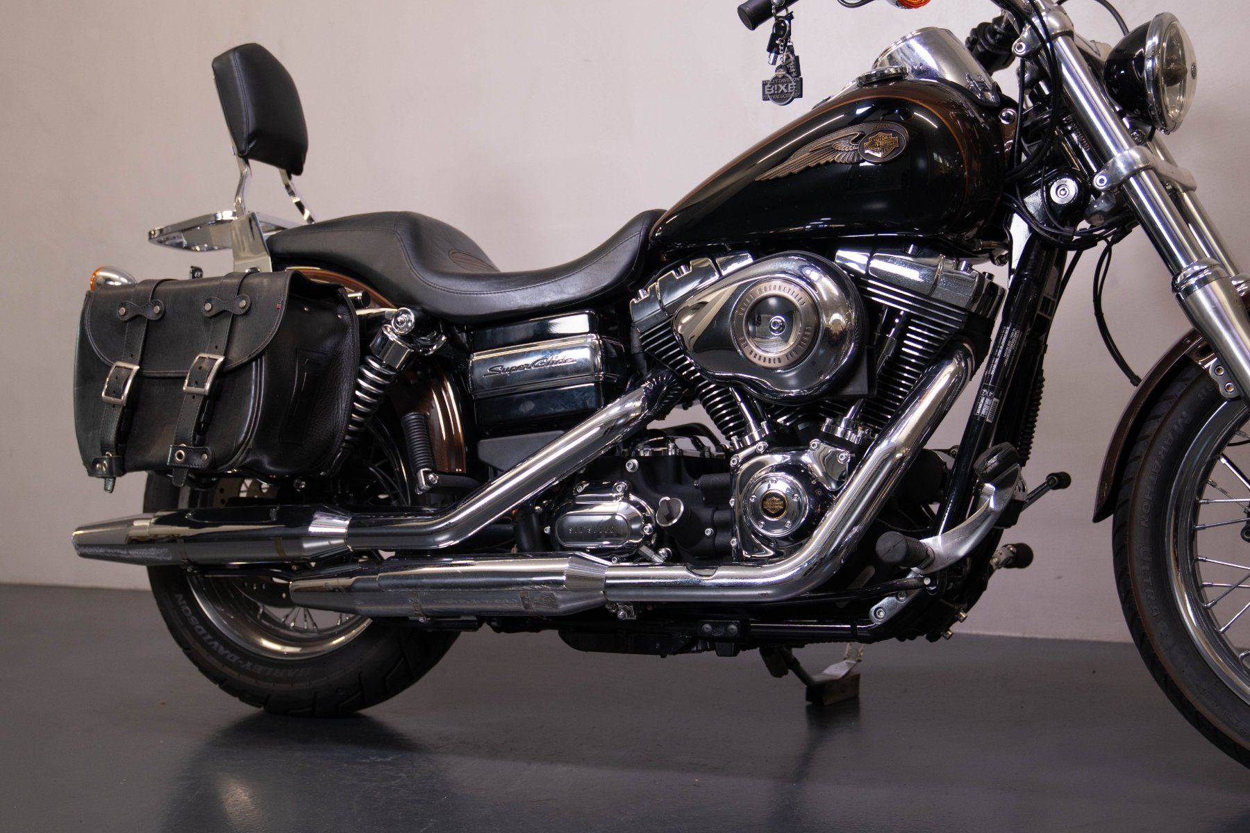 Harley-Davidson Chopper: Harley-Davidson Dyna Super Glide Custom FXDC Anniversary – Gebraucht aus Hünenberg von Maxim369 4