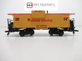 Bachmann 43-1007-01 US-Güterw. Caboose Union Pacific DC H0