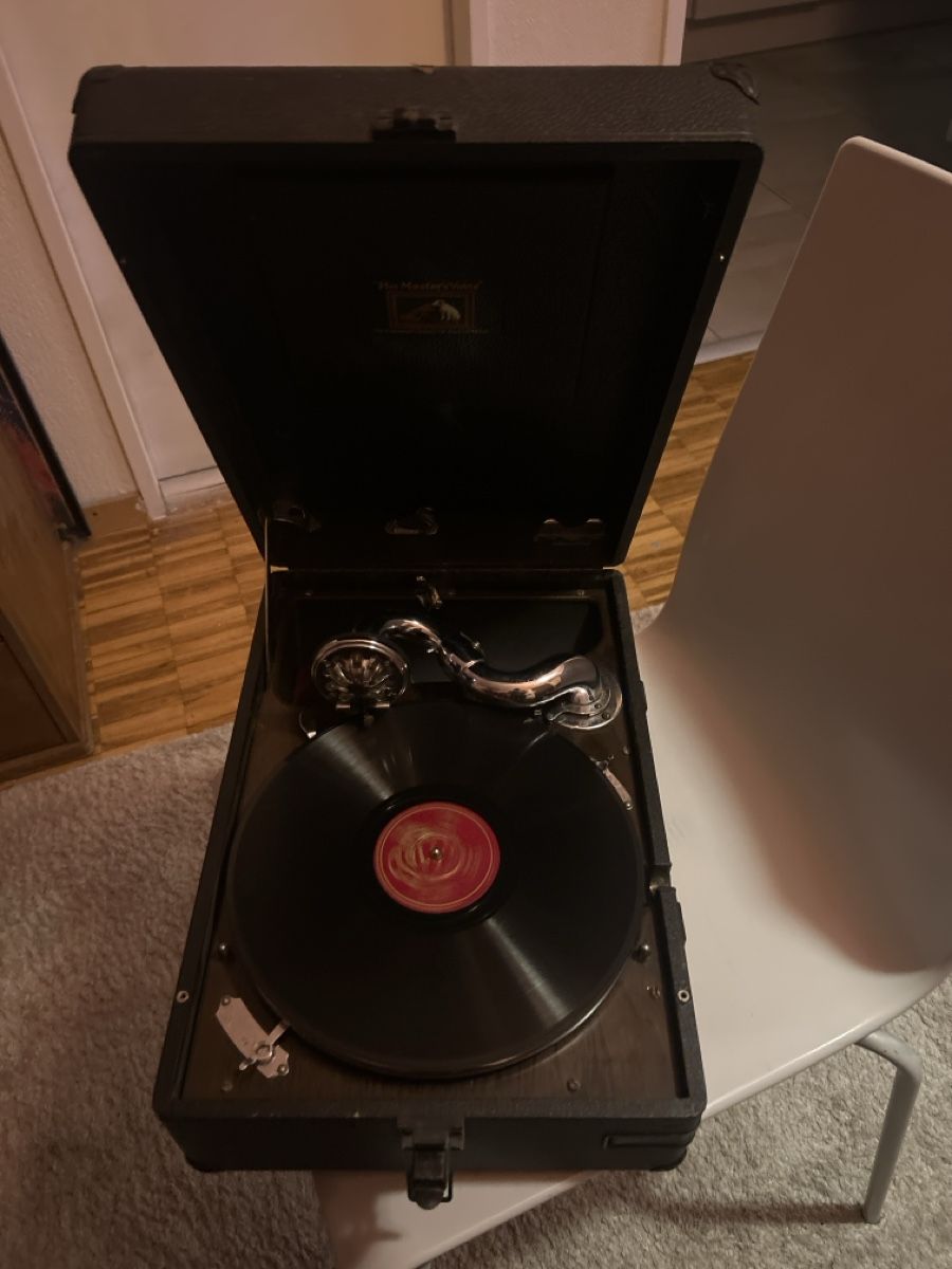Plattenspieler: Vintage Gramophone – Gebraucht aus Bercher von bas_7wtn