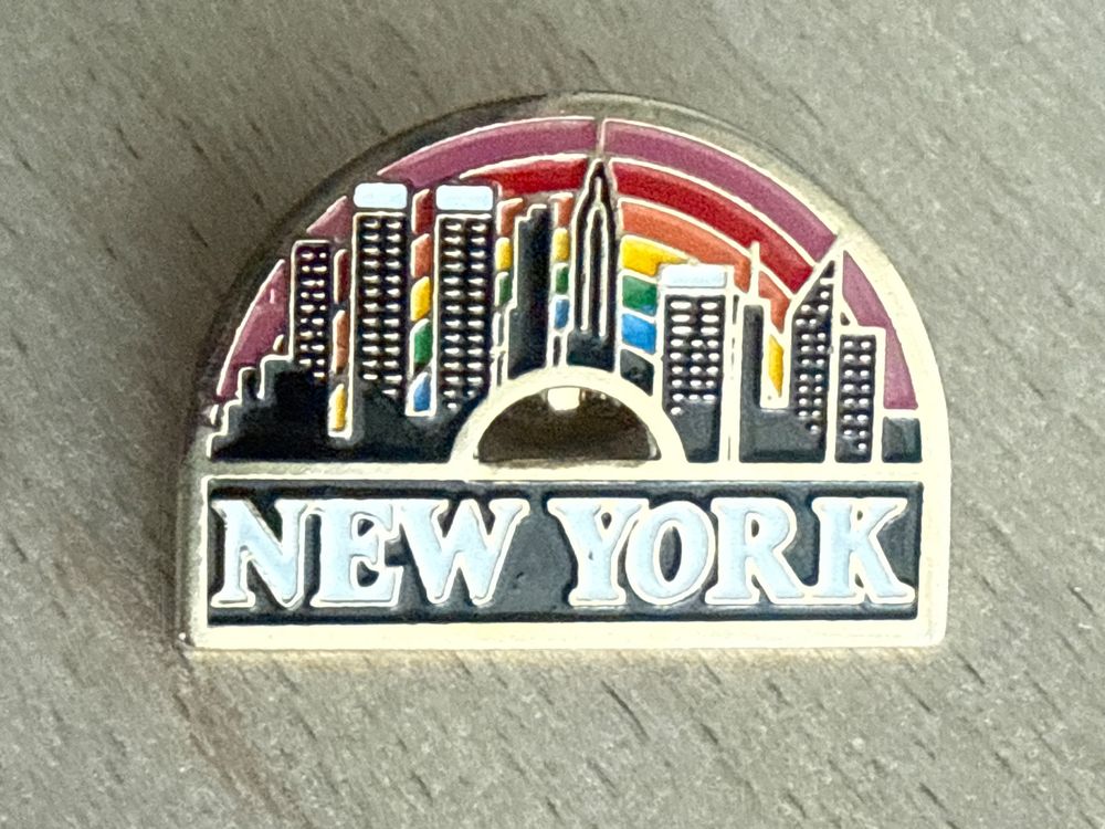 Pin New York (Gebraucht) in Glattbrugg für CHF 1 – mit Lieferung auf ...