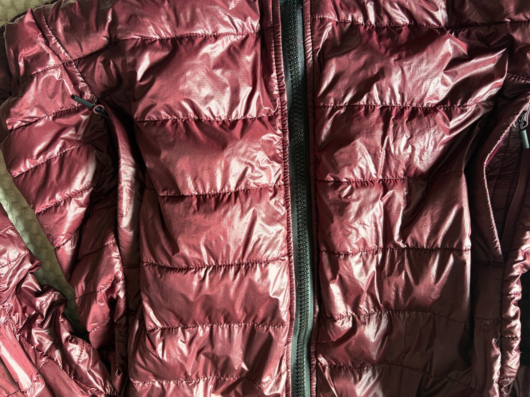 Canada Goose Jacken: Canada Goose Cypress Jacket Black Label /Gr. L /Garnet Stone – Neu (gemäss Beschreibung) aus Hämikon von nightfox7 3
