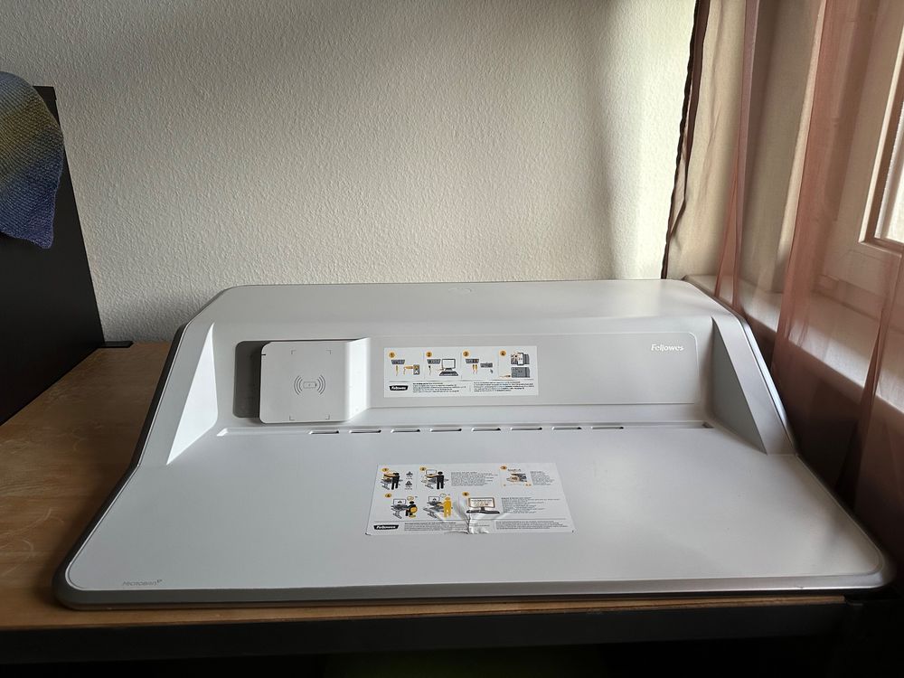 Fellowes Lotus DX Sitz/Steh Workstation (Gebraucht) in Hölstein für CHF ...