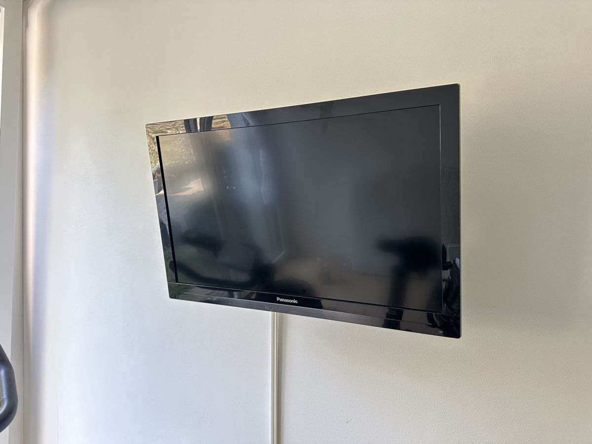 Panasonic Televisori: Panasonic TV TX-L32E3E – Usato da Flurlingen venduto da a1icia