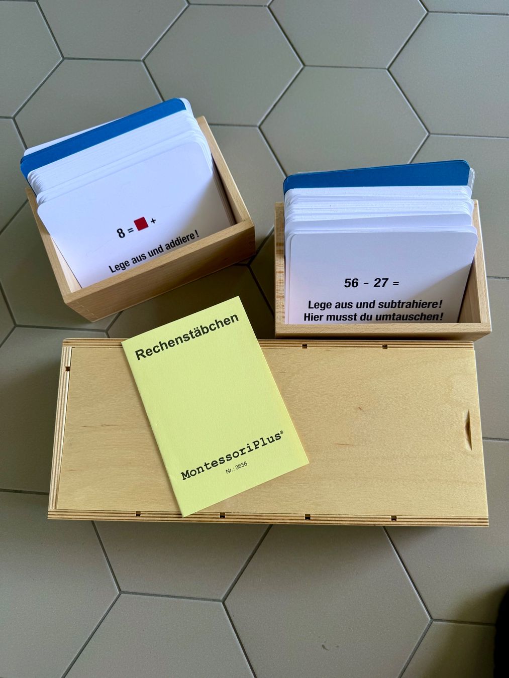 Giochi: Montessori Rechenstäbchen mit 200 Aufgabenkarten. – Usato da Zürich venduto da mikedome 9