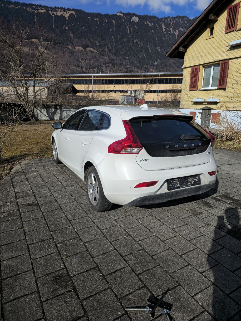 Volvo Autos: Volvo V40 D2 – D'occasion à Unterseen par oesch01 2