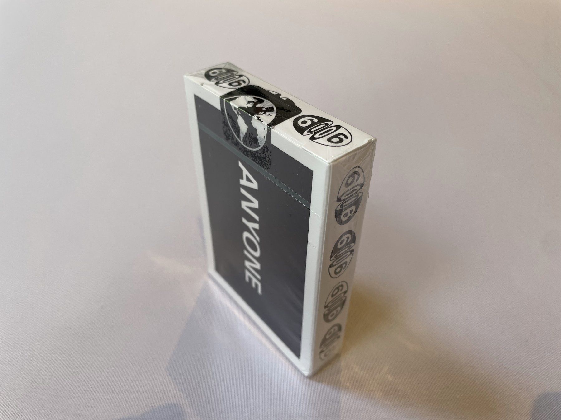 Giochi: ANYONE – Playing cards - Cardistry – Nuovo e nell'imballaggio originale da Vaulruz venduto da BeautifulDecay 3