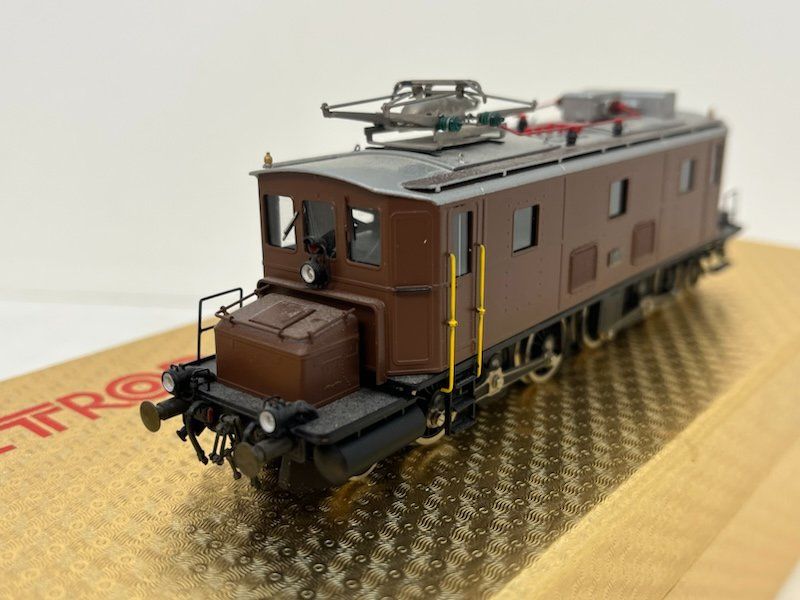 Metropolitan Modelleisenbahnen: BLS Ce 4/6 Metropolitan Ho DC – Gebraucht aus Büsserach von ModellbahnDepot 1