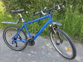 Fahrrad blau frisch gespritzt+robust aufgebaut 9fach/27Gang
