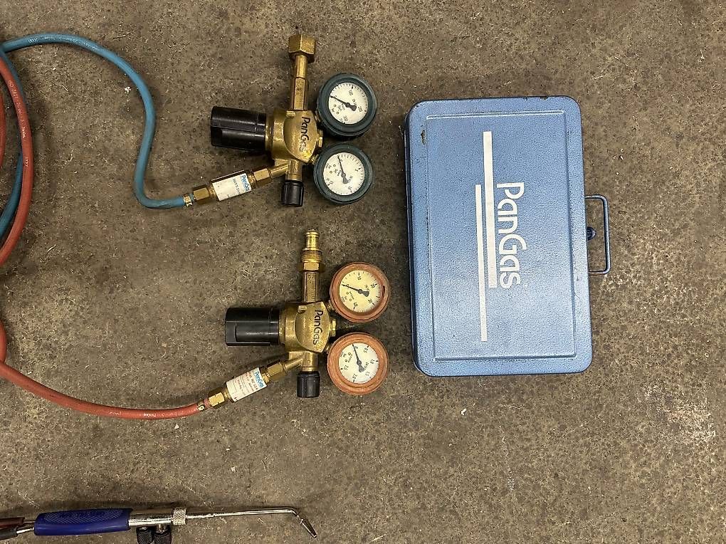 Saldatori: Autogen Anlage inkl. Manometer  – Usato da Aathal-Seegräben venduto da rom_cg7q 3