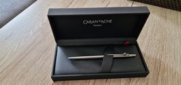 Magnifique Stylo à bille "Caran D'Ache Mod. Madison"