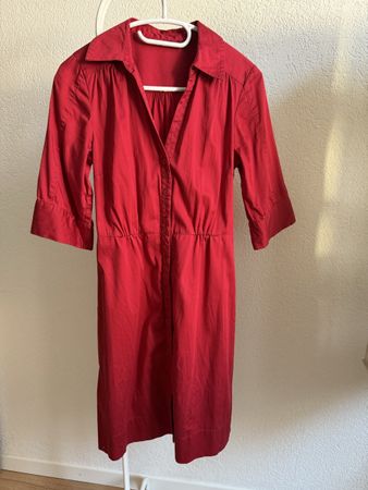 Robe d’été mi-longue rouge vintage