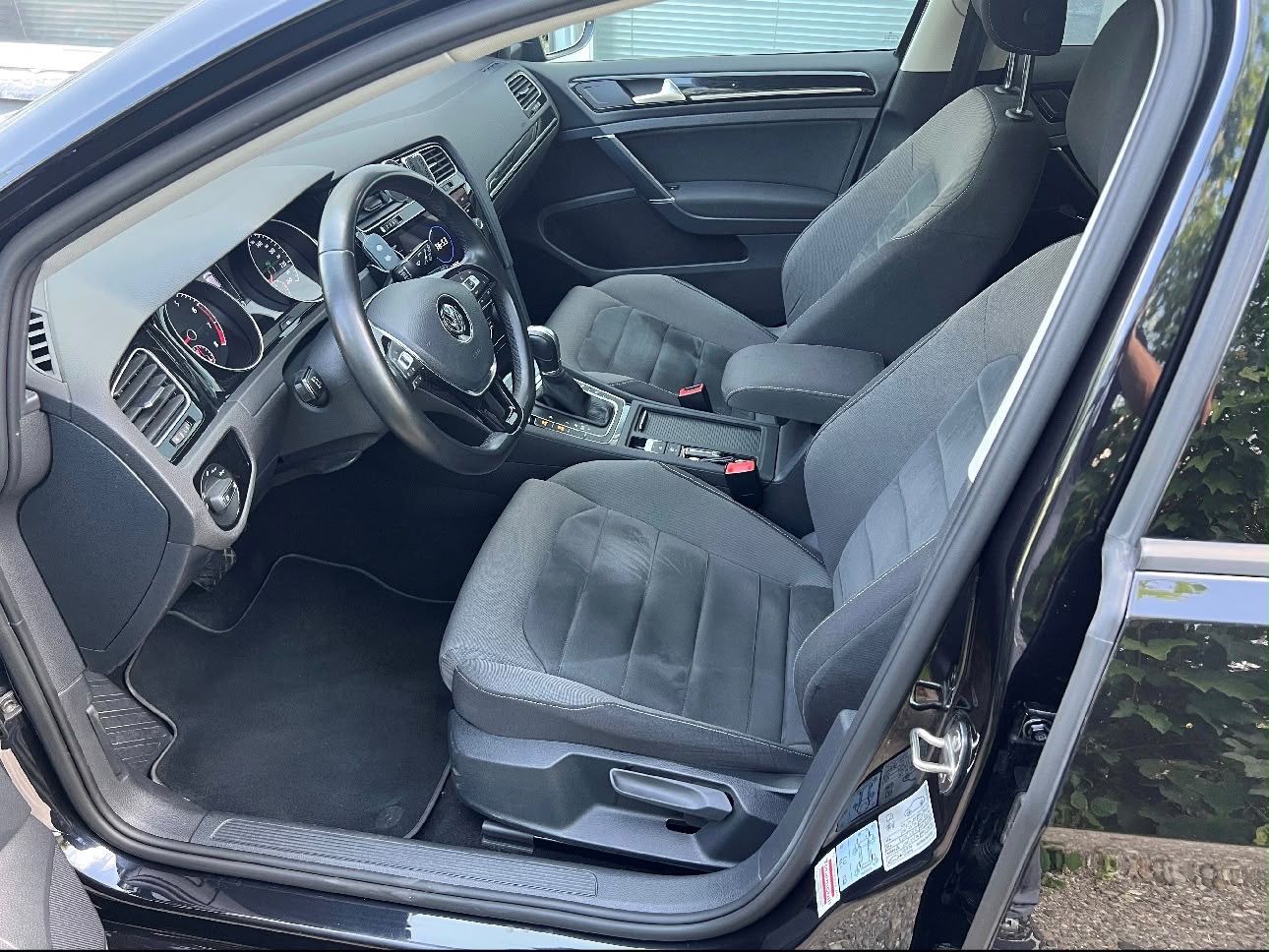 VW Automobili: VW Golf 1.5 TSI EVO Highline – Usato da Zürich venduto da kal_2g2w 3