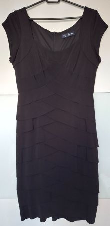 Elegantes Cocktailkleid mit Lagenoptik Grösse 36