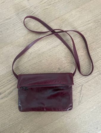 Sac bandoulière cuir rouge bordeaux